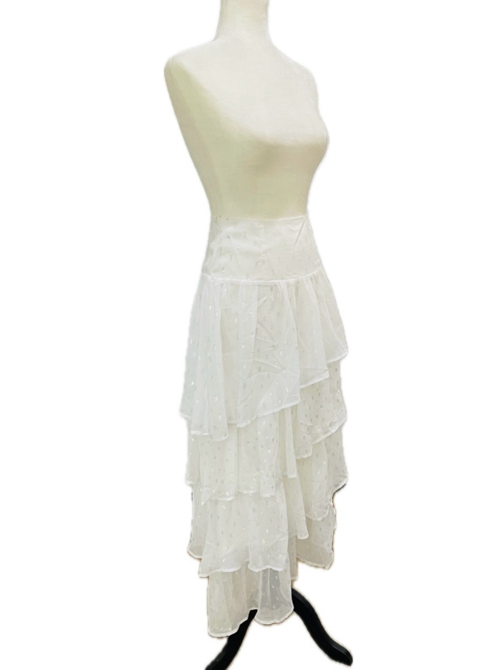 En Saison Cream Tiered Ruffle Maxi Skirt - Women - Picture 4 of 15